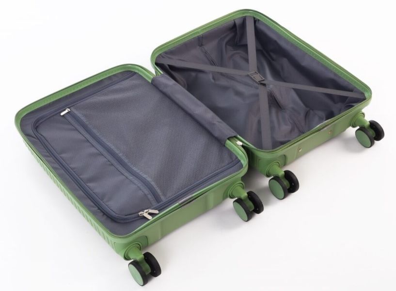 Малый дорожный чемодан полипропилен Travel world R36983S-GR (Green/Зеленый) на колесах и кодовым замком R36983S-GR фото