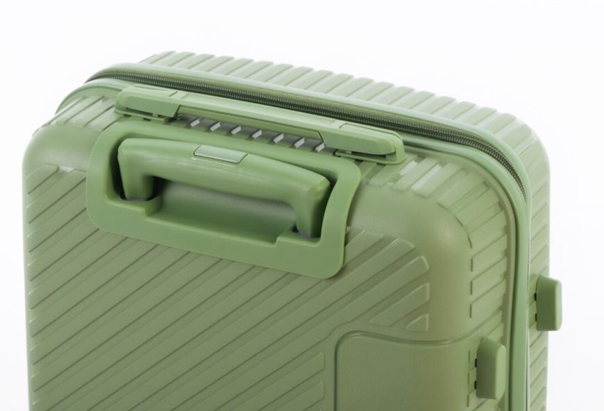 Малый дорожный чемодан полипропилен Travel world R36983S-GR (Green/Зеленый) на колесах и кодовым замком R36983S-GR фото