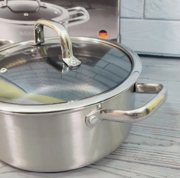 Кастрюля с крышкой Benson BN-436 (3.8л/22см) из нержавеющей стали BN-436 фото
