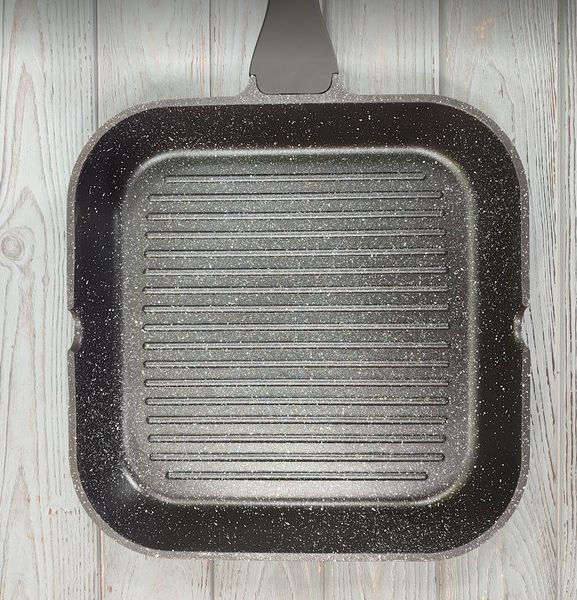 Сковорода-гриль с мраморным покрытием 28см UNIQUE UN-4012 28см / Сковорода с антипригарным покрытием UN-4012 фото