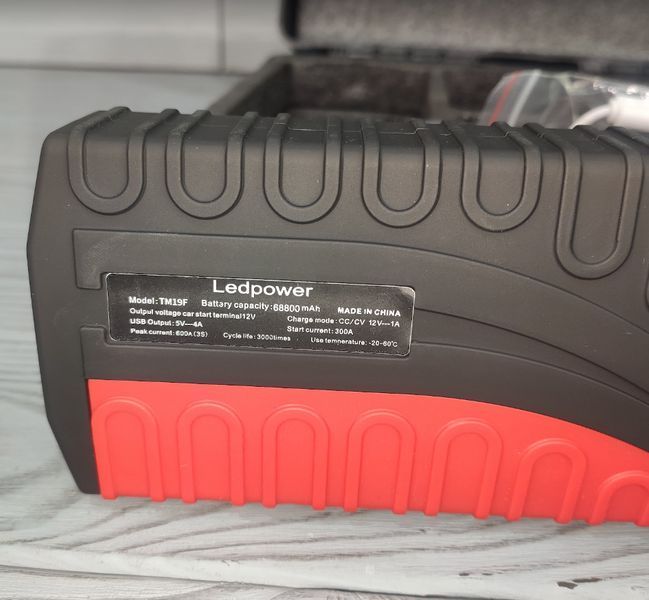 Пуско-зарядний пристрій JUMPSTARTER TM19F (68800 mAh) + компресор (300/600A) TM19F+К-13000 фото