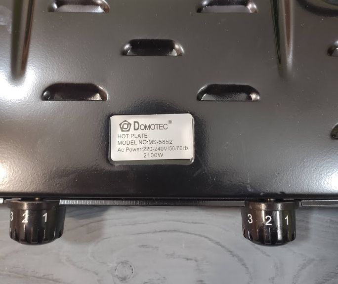 Настольная инфракрасная плита на 2 конфорки Domotec MS-5852 двухконфорочная электроплита для всех видов посуды 5852 фото